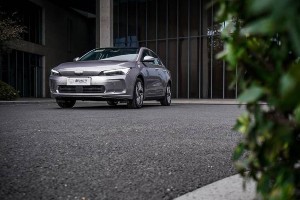 几何A长续航版试驾体验：500km续航与L2驾驶辅助实测