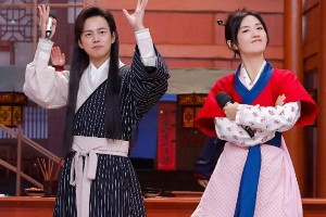 快乐大本营新年特辑：张艺兴熊梓淇复刻《武林外传》